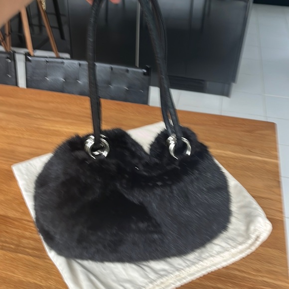 GORGEOUS RABBIT FUR ADRIANNA LANDAU SHOULDER BAG - Picture 3 of 7